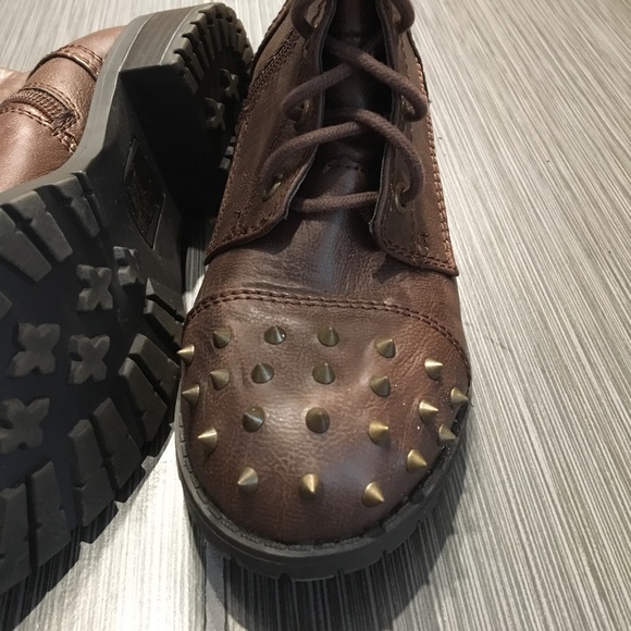 Spiked combat boots - Picture 2 of 4